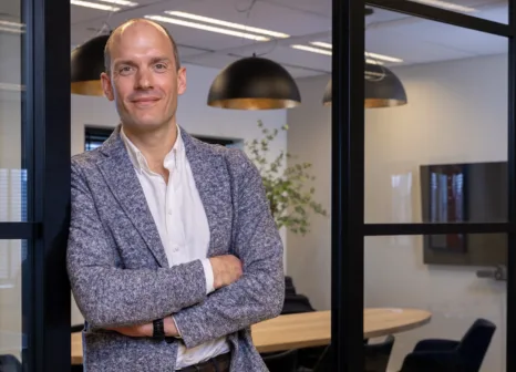 Igor Close up website